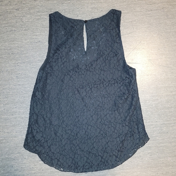 Aritzia Talula lacy sheer tank. XS - Picture 7 of 9